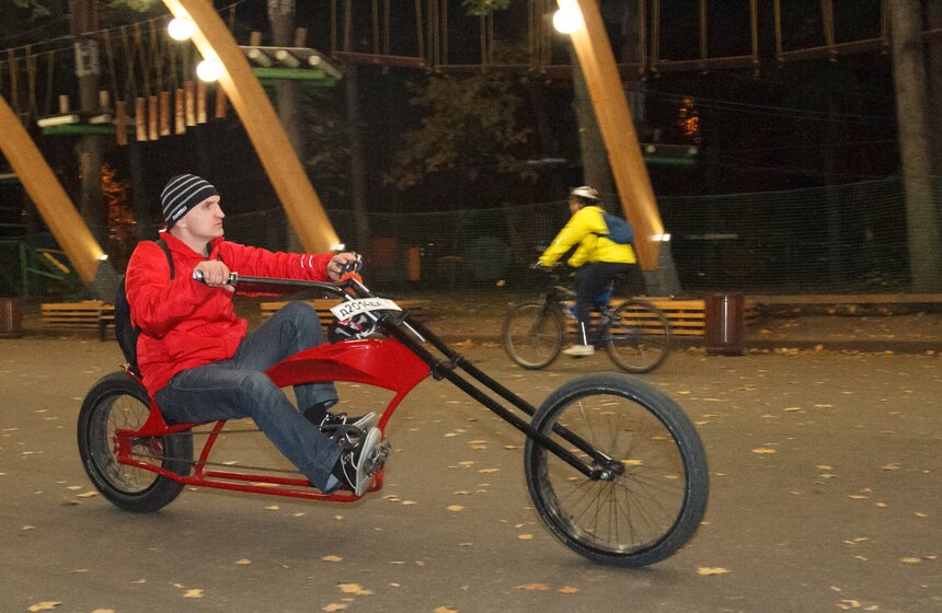 В Москве прошла Пушкинская Велоночь 18 фото