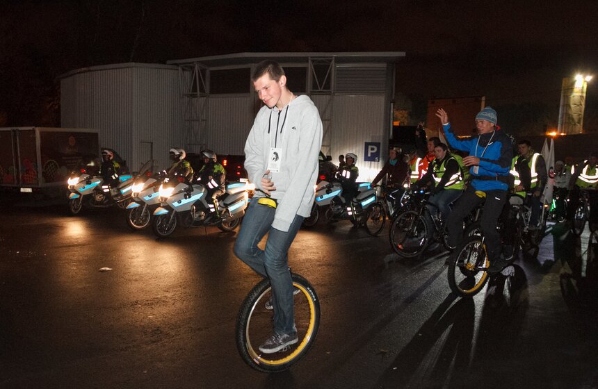 В Москве прошла Пушкинская Велоночь 22 фото