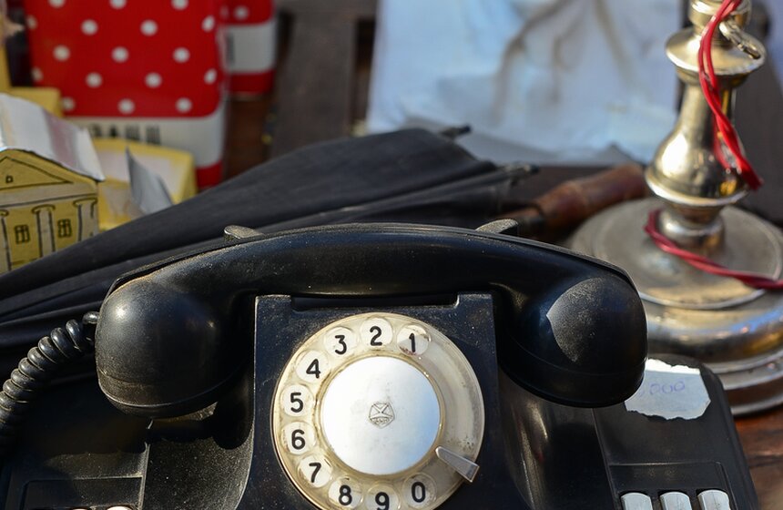 На летней площадке Музея Москвы прошел блошиный рынок 4 фото