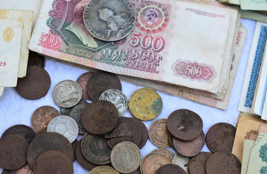 На летней площадке Музея Москвы прошел блошиный рынок 19 фото