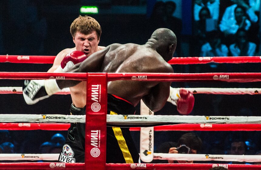 Александр Поветкин победил в поединке против Карлоса Такамы 11 фото