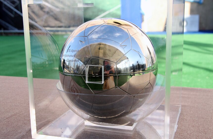 В стену стадиона "Динамо" заложили памятную капсулу 6 фото