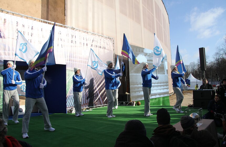 В стену стадиона "Динамо" заложили памятную капсулу 9 фото