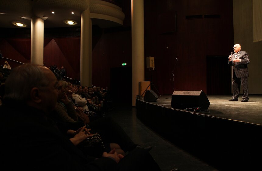 В Доме музыки прошел творческий вечер Владимира Зельдина 3 фото