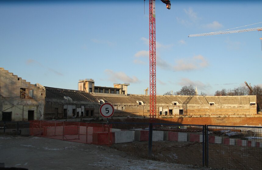 В стену стадиона "Динамо" заложили памятную капсулу 2 фото