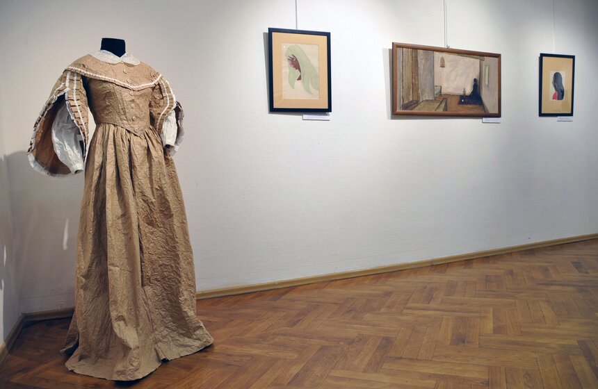 В галерее "Нагорная" открылась выставка к 200-летию Лермонтова 17 фото