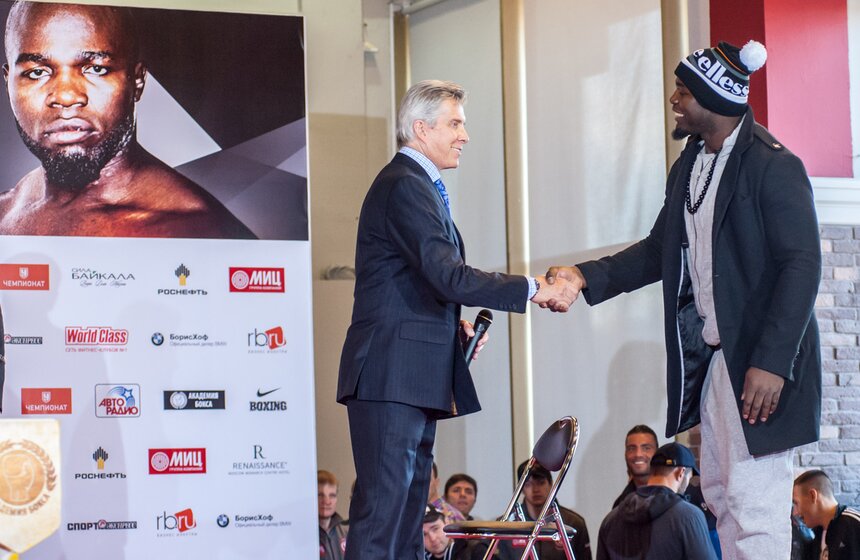 Перед боем Поветкин - Такама прошла процедура взвешивания 25 фото