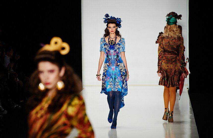 Показ Вячеслава Зайцева открыл Mercedes-Benz Fashion Week Russia 21 фото