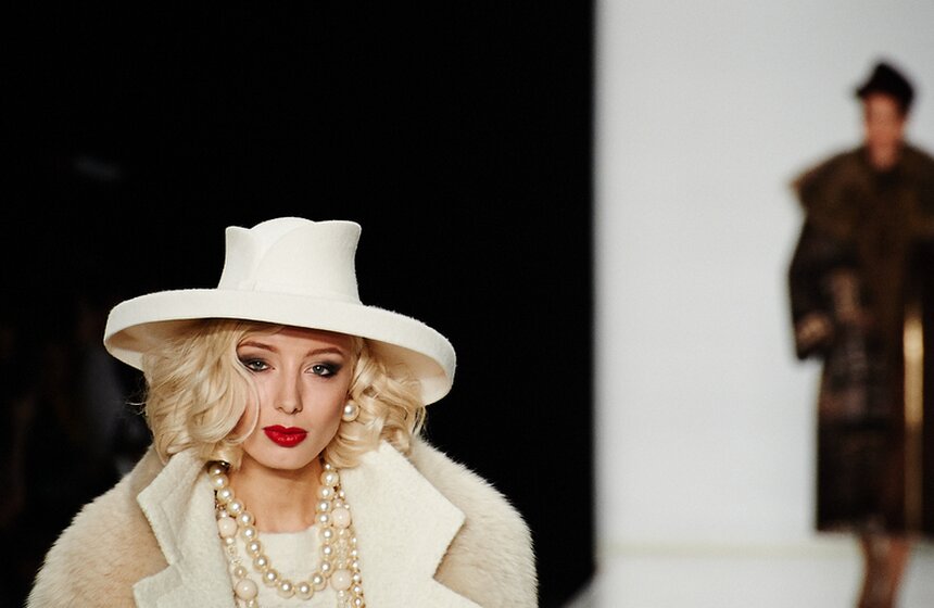 Показ Вячеслава Зайцева открыл Mercedes-Benz Fashion Week Russia 10 фото