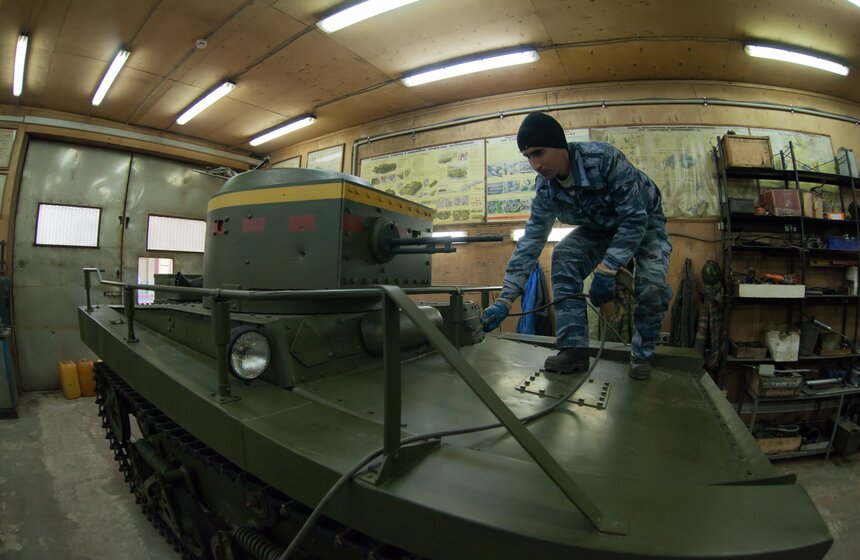 Легкий плавающий танк Т-37