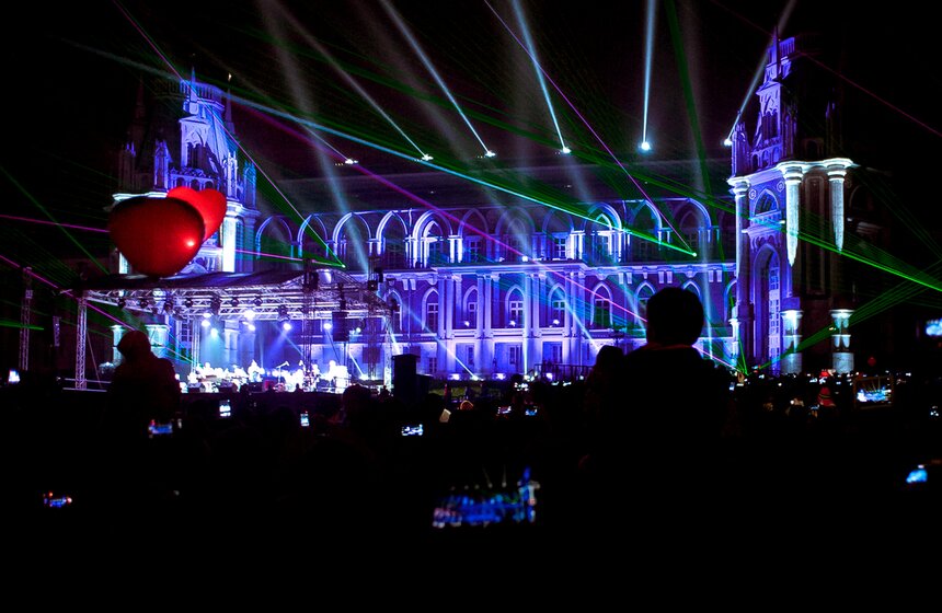 Дмитрий Маликов выступил на фестивале "Круг света" 3 фото