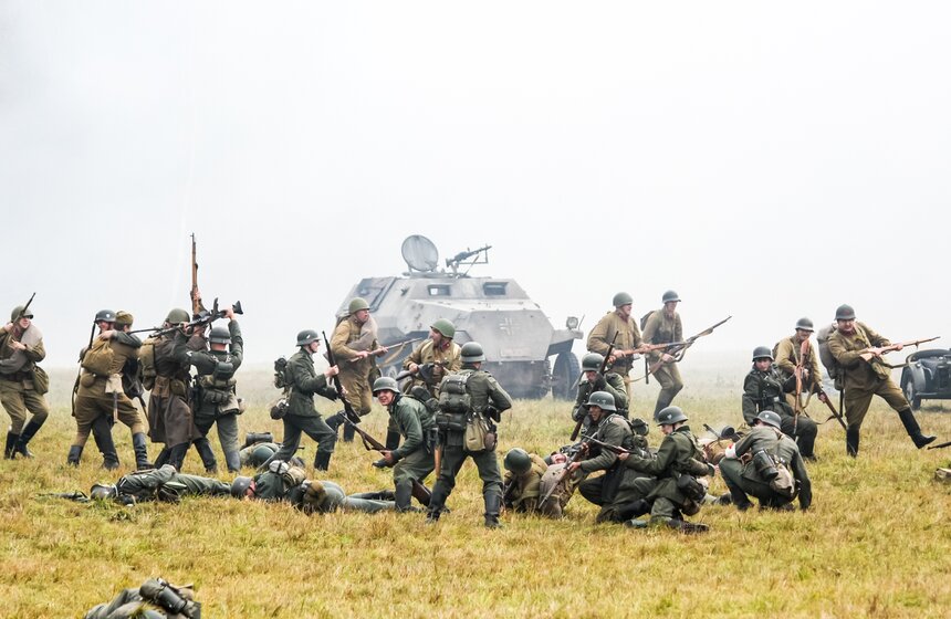 В Бородине прошла реконструкция боев под Москвой 1941 года 15 фото