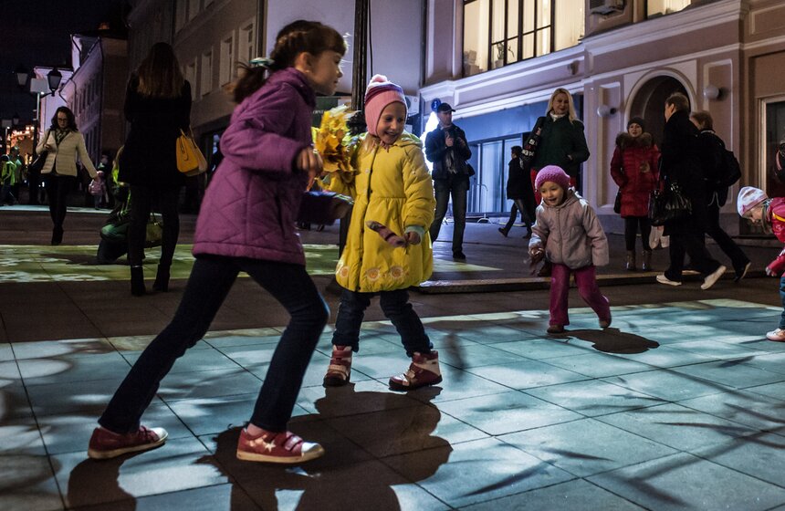 3D-проекции украсили фасады Большого театра и Кузнецкого моста 1 фото