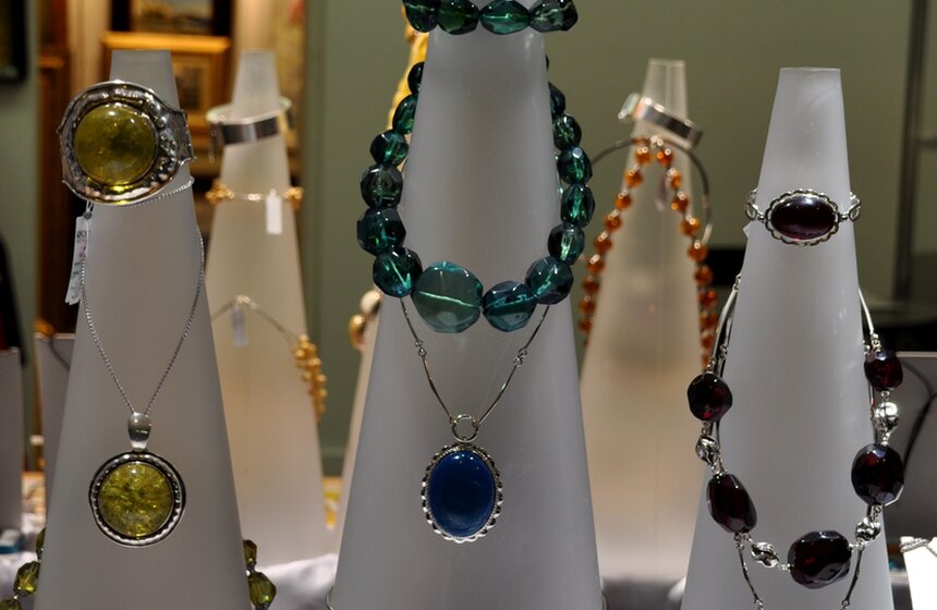 В ЦДХ открылся Российский антикварный салон 21 фото