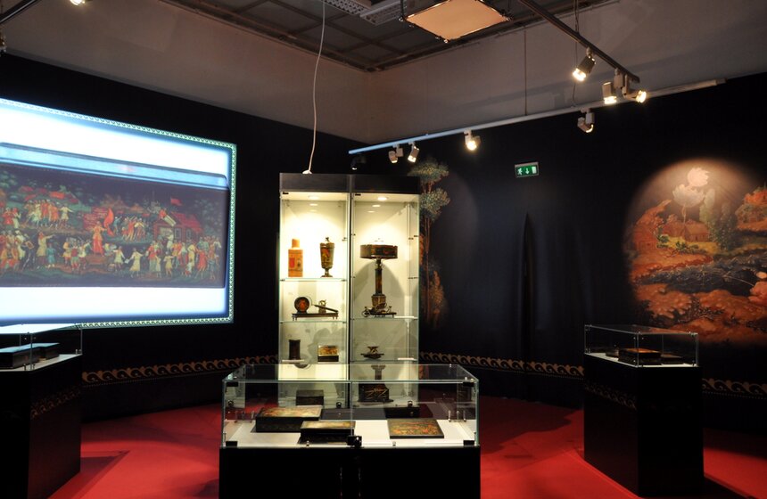 В ЦДХ открылся Российский антикварный салон 1 фото