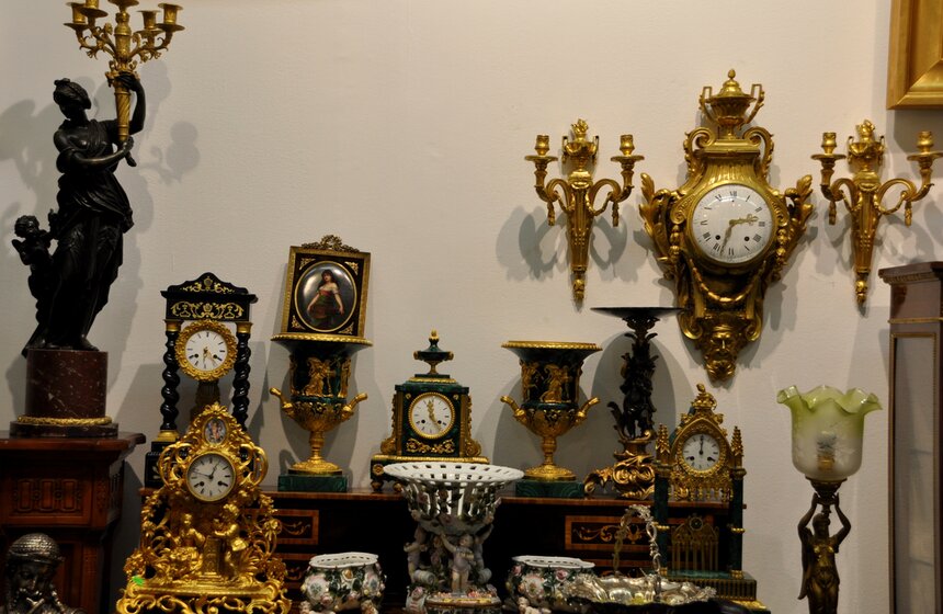 В ЦДХ открылся Российский антикварный салон 7 фото