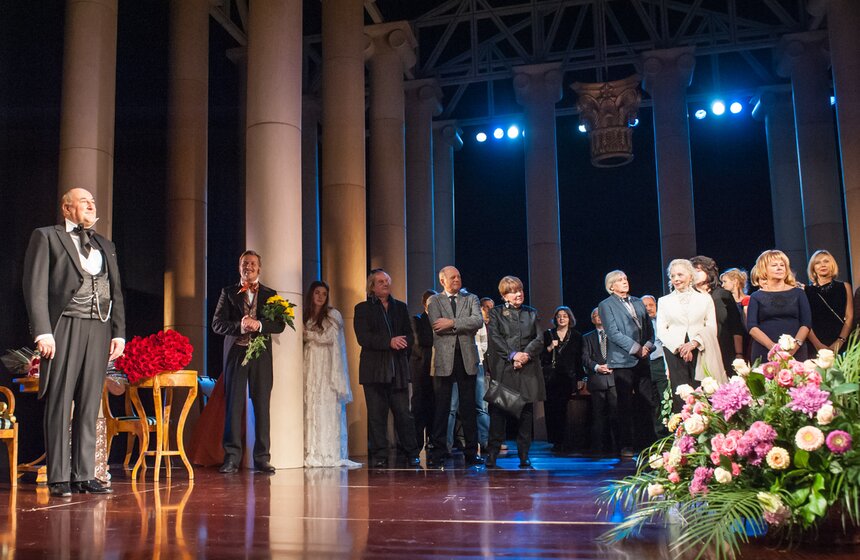 Артист Борис Клюев отметил свое 70-летие спектаклем "Маскарад" 6 фото