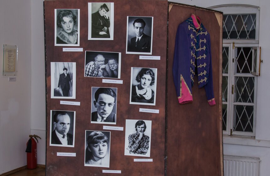 Выставка к 100-летию Театрального института открылась в столице 25 фото