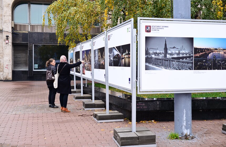 В центре столицы открылась выставка "Москва – взгляд из космоса" 8 фото