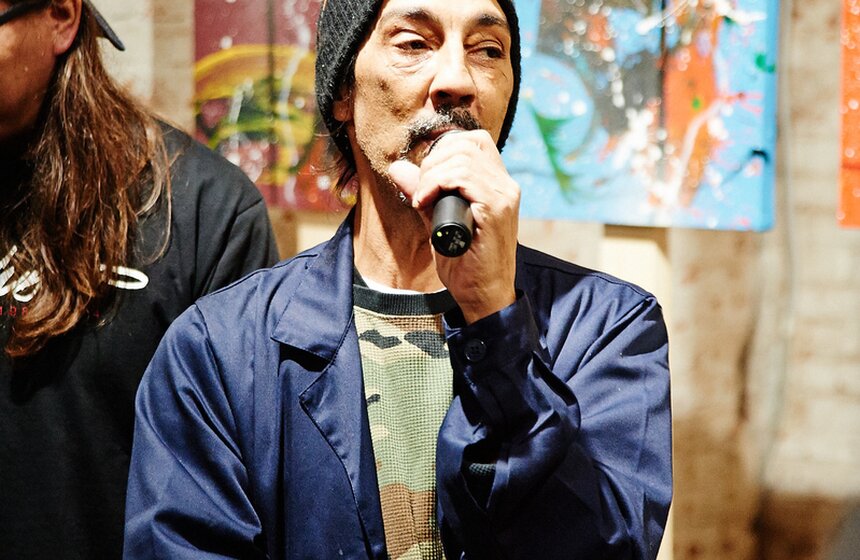 В МУАРе открылась выставка художника FUTURA "Изгиб времени" 20 фото