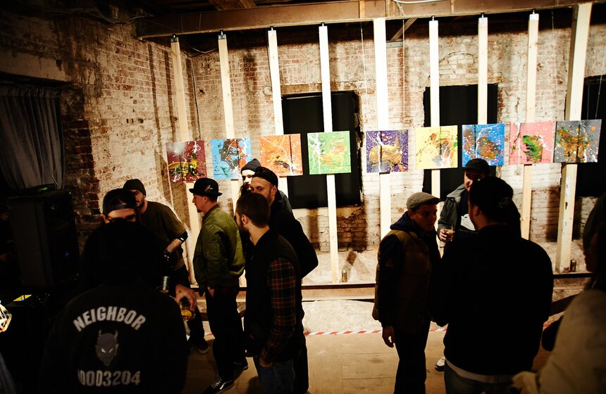 В МУАРе открылась выставка художника FUTURA "Изгиб времени" 7 фото