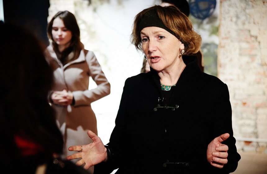 В МУАРе открылась выставка художника FUTURA "Изгиб времени" 16 фото