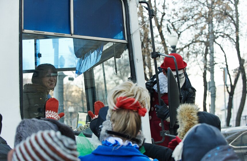 "Обнимашки": Как в Москве отметили международный праздник 15 фото