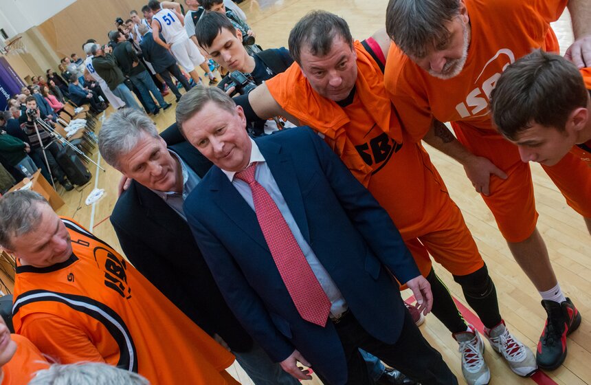 В День студента в МГУ состоялся праздничный баскетбольный матч 23 фото