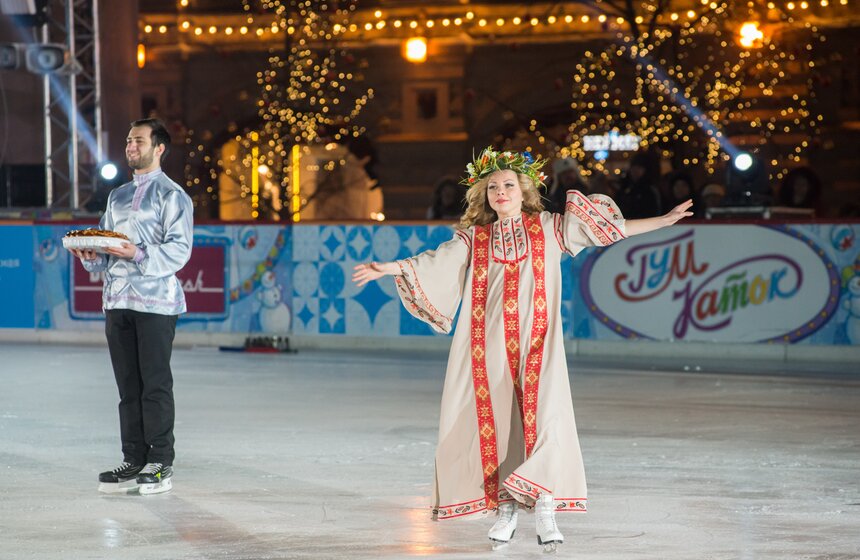 День студенчества учащиеся российских вузов отметили на катке 9 фото