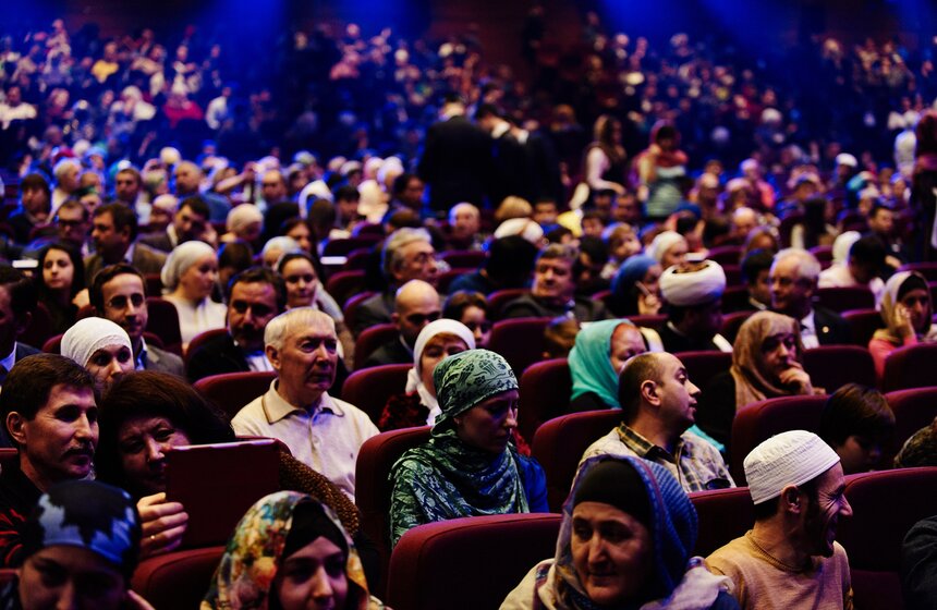 В Crocus City Hall привезли волос Пророка Мухаммеда 9 фото