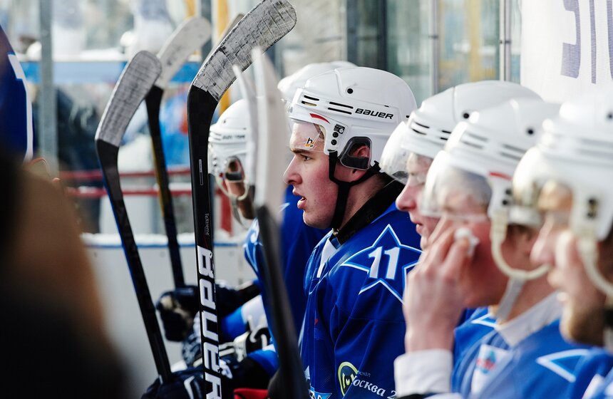 В парке Горького прошел матч звезд студенческого хоккея 9 фото