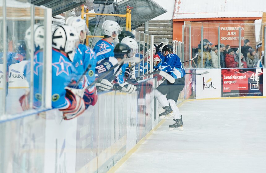 В парке Горького прошел матч звезд студенческого хоккея 8 фото