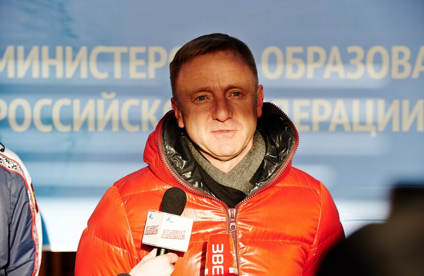 В парке Горького прошел матч звезд студенческого хоккея 20 фото