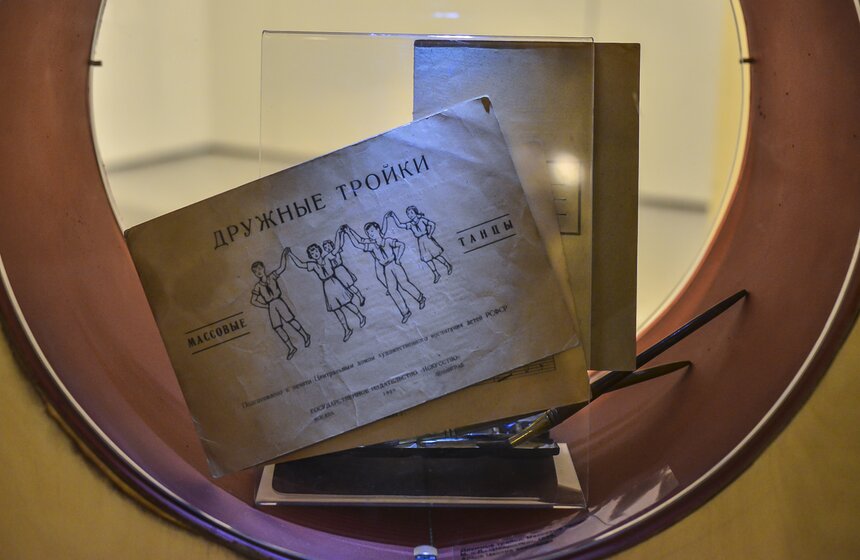 Открылась выставка, посвященная авангарду на Шаболовке 9 фото