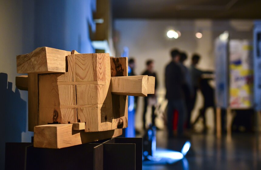 Открылась выставка, посвященная авангарду на Шаболовке 7 фото