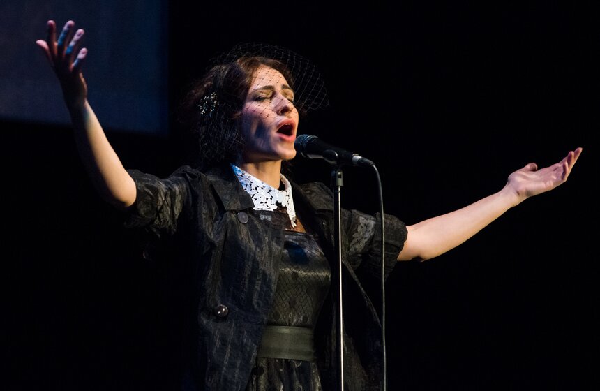 В театре Джигарханяна прошел спектакль "Не телефонный разговор" 10 фото