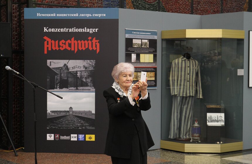 На Поклонной горе прошел вечер-реквием в память жертв холокоста 12 фото