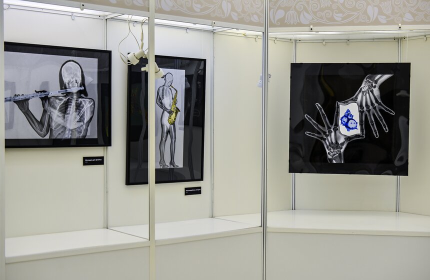 В столице открывается выставка "Искусство видеть насквозь" 6 фото