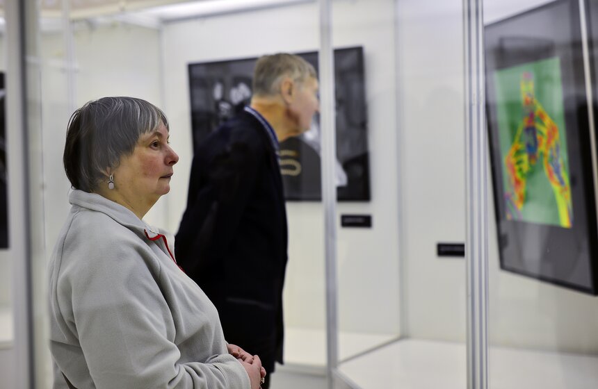 В столице открывается выставка "Искусство видеть насквозь" 15 фото