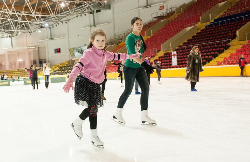 Евгений Плющенко провел мастер-класс для московских школьников 9 фото