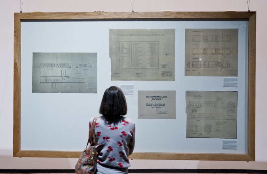 В Еврейском музее открылся проект "Человек и катастрофа" 28 фото