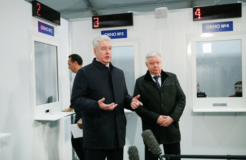 Сергей Собянин посетил миграционный центр в Новой Москве 12 фото