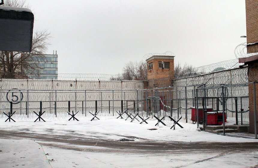 Николай Валуев посетил СИЗО-5 "Водник" 3 фото