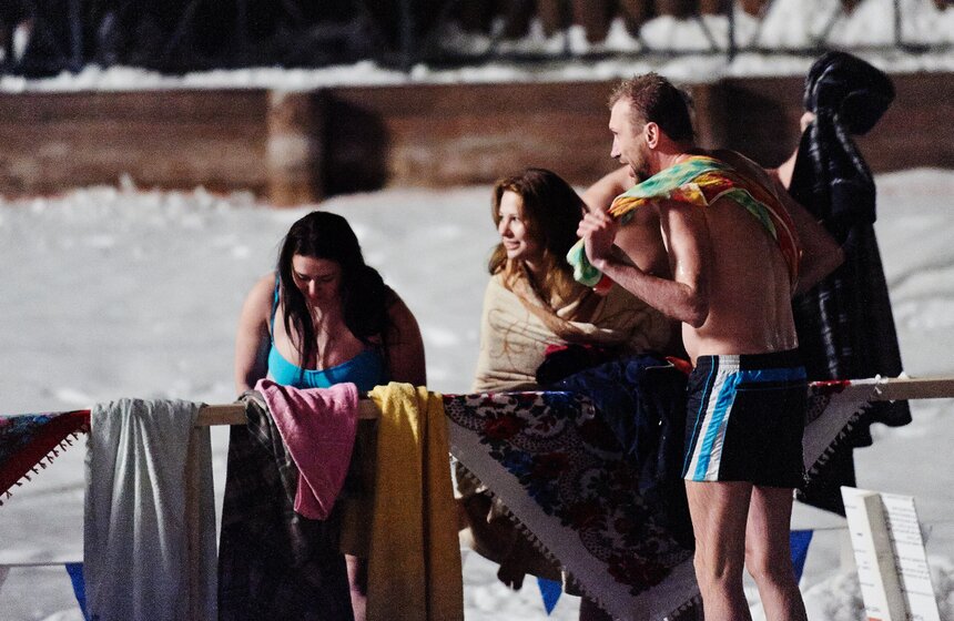 В Москве прошли крещенские купания 25 фото