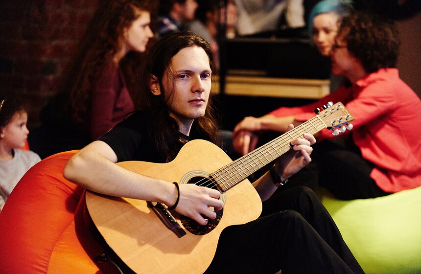 На выставке "Дали - живые полотна" прошел МузДжем 7 фото