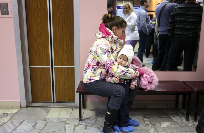 Сергей Собянин осмотрел детскую поликлинику на западе Москвы 19 фото