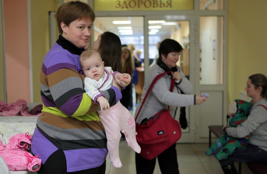 Сергей Собянин осмотрел детскую поликлинику на западе Москвы 16 фото