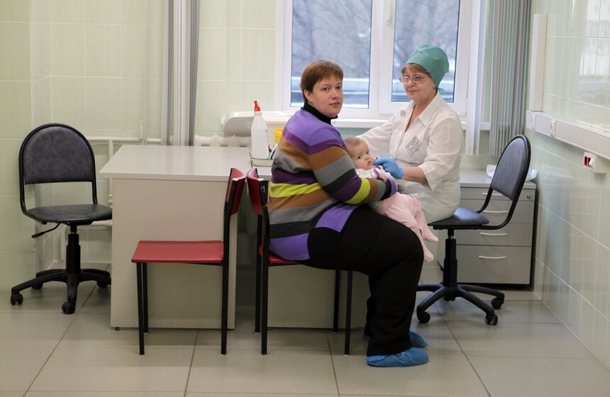 Сергей Собянин осмотрел детскую поликлинику на западе Москвы 15 фото