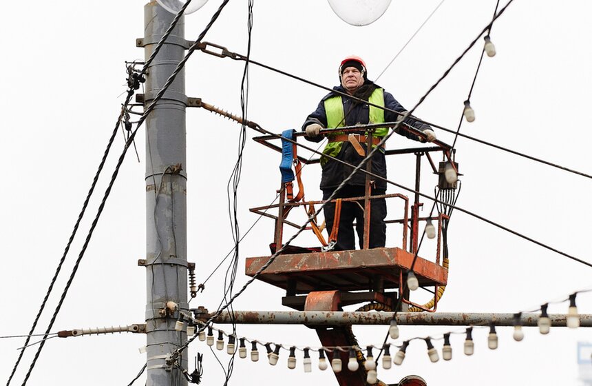 Фонарям на Бородинском мосту придали довоенный облик 16 фото