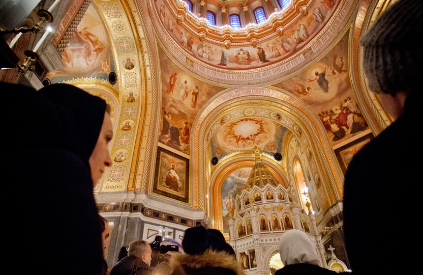 В храме Христа Спасителя прошло отпевание Елены Образцовой 6 фото